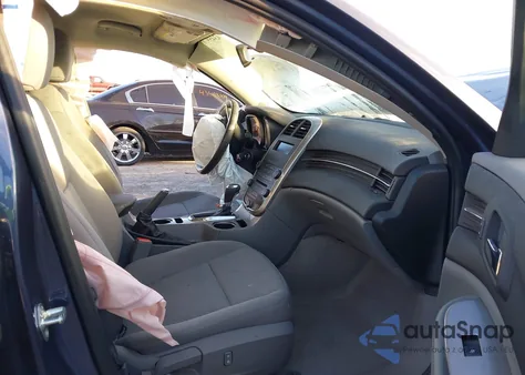 2014 Chevrolet Malibu 1Ls z USA, uszkodzony, nr VIN 1G11B5SL0EF179351